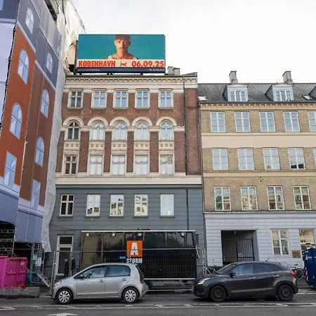 Lovely By W Bathtub And Balcony *