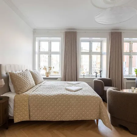 Lejlighed Lovely By W Bathtub And Balcony