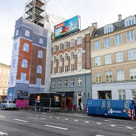 Lovely By W Bathtub And Balcony *
