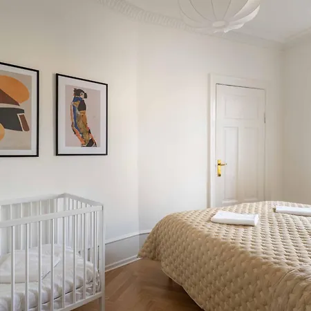 Lejlighed Lovely By W Bathtub And Balcony *