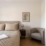 Lejlighed Lovely By W Bathtub And Balcony *