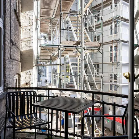 Lovely By W Bathtub And Balcony *