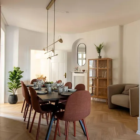 Lovely By W Bathtub And Balcony